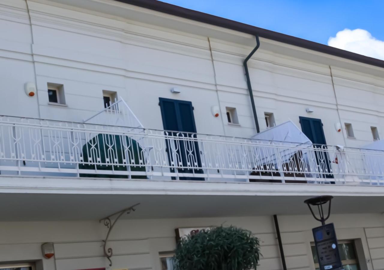 Bmp Apartment Atmosphere 1 Centrale Con Garage ริชโชเน ภายนอก รูปภาพ
